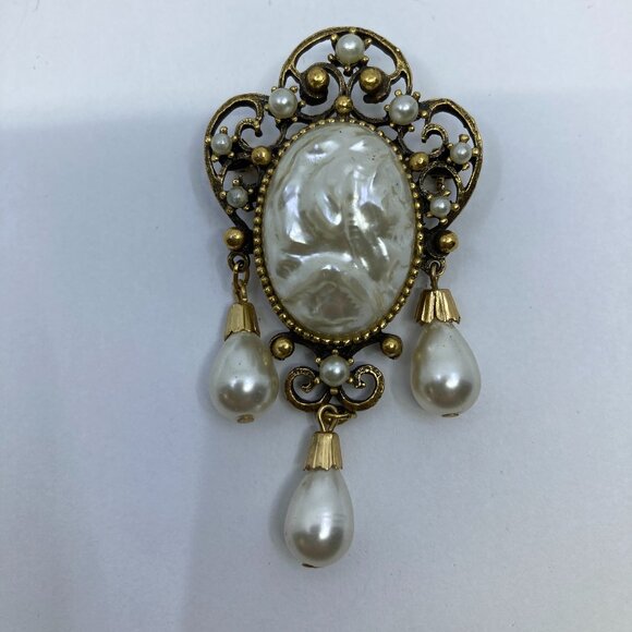 Vtg SELRO SELINI ? faux pearl antique gold tone dangle brooch - Picture 1 of 2